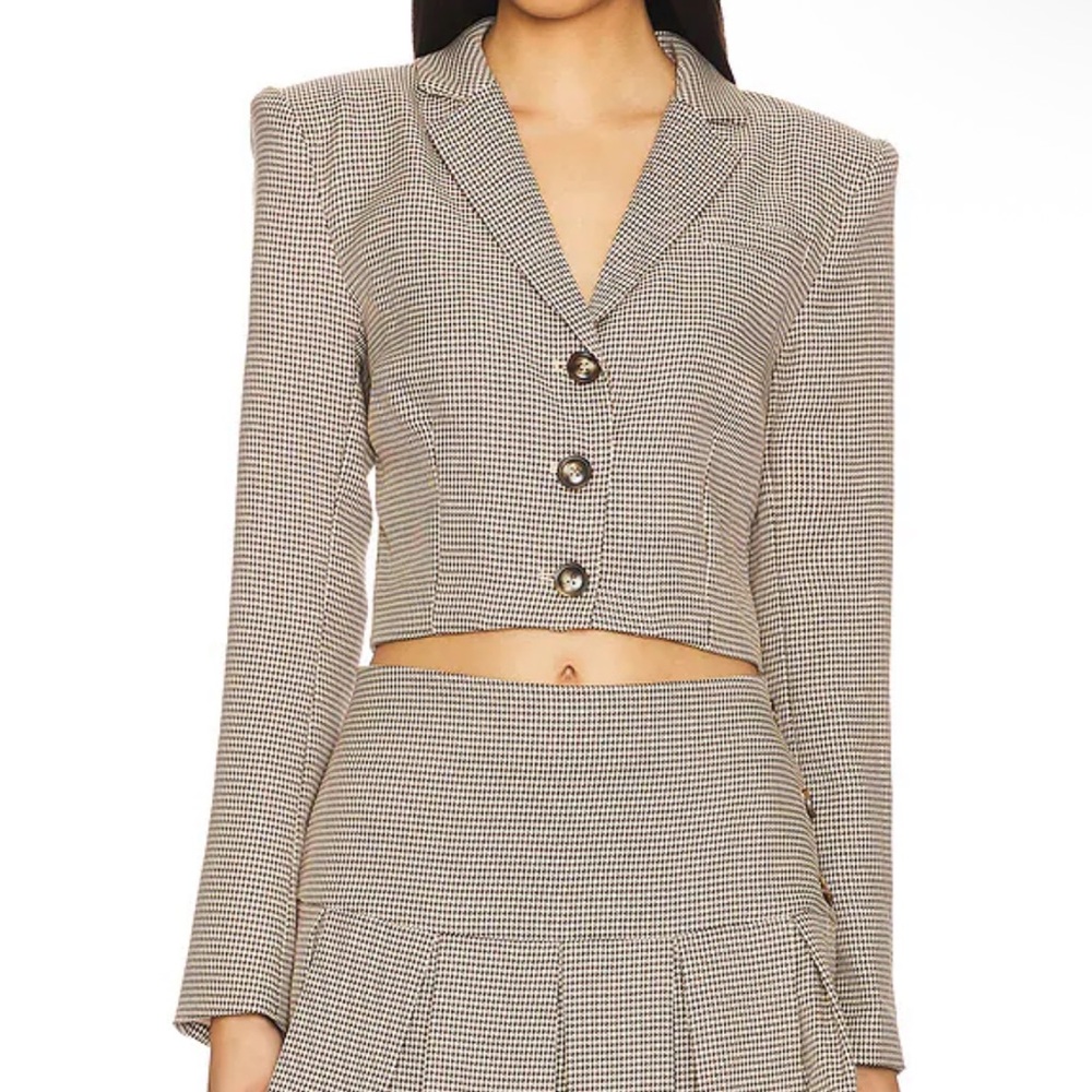 More to come brown plaid blazer cropped sz M new with tags $88 msrp